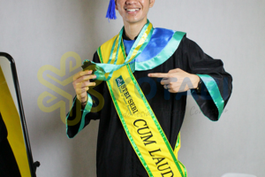 konveksi toga wisuda merauke