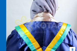 Pusat Grosir Toga Wisuda