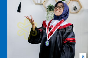 Jasa jahit toga wisuda lengkap