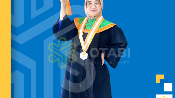 toga wisuda ready stock malang